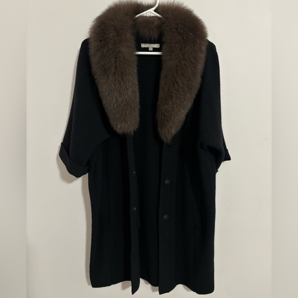 Neiman Marcus Black Cashmere Coat with Luxurious Real Fox Fur Size Medium